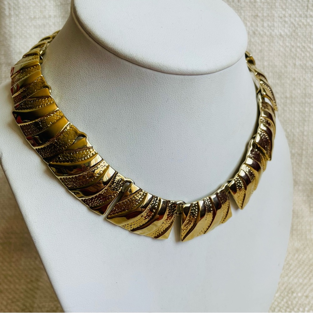 Gold Tone Chunky Statement Link Collar Necklace - Women Jewelry